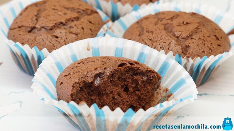 Magdalenas de chocolate esponjosas