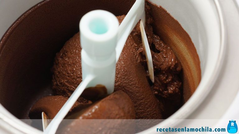 Cómo preparar helado vegano de chocolate