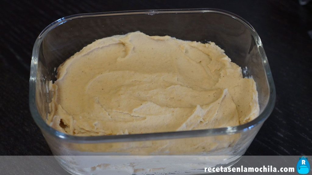 Hummus de lentejas rojas