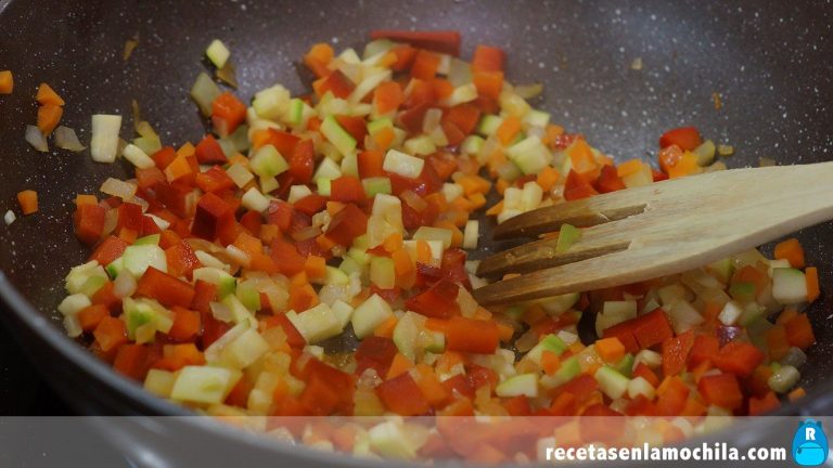 Cómo hacer quinoa con pollo y verduras