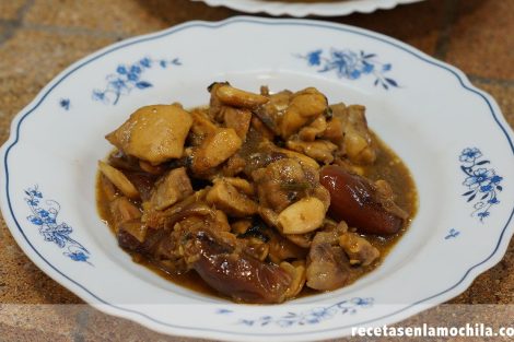 Tajín de pollo con dátiles