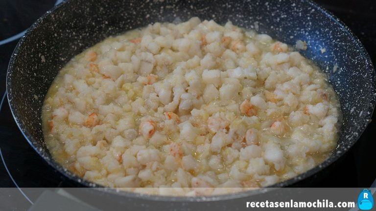 Cómo preparar canelones de rape con gambas