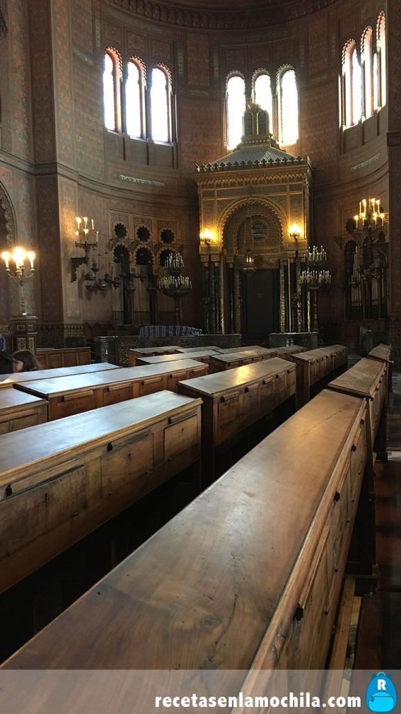 Interior de la gran sinagoga de Florencia