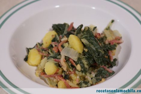 Acelgas con patatas y jamón