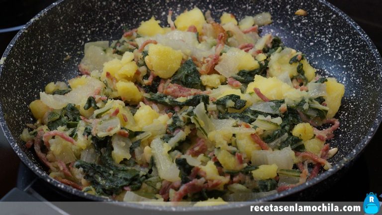 Receta de acelgas con patatas y jamón