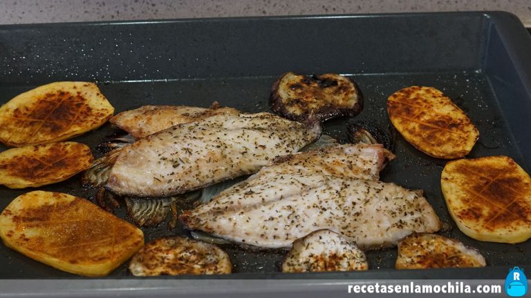 Cómo hacer dorada al horno con patatas