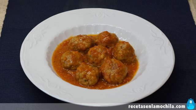 Albóndigas con tomate