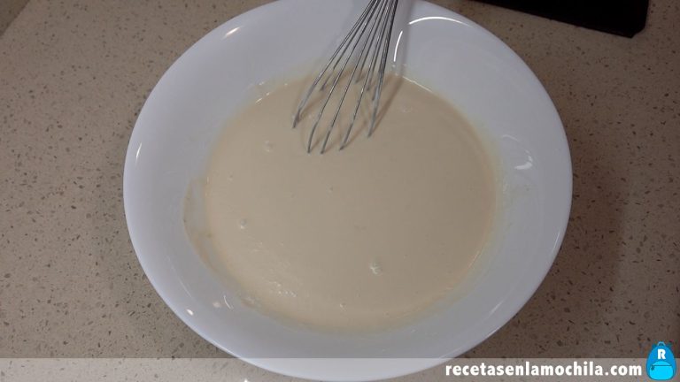 Cómo preparar tarta de yogur sabor limón sin horno