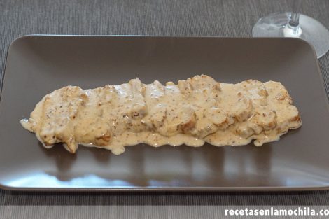 Solomillo de cerdo con salsa de almendras