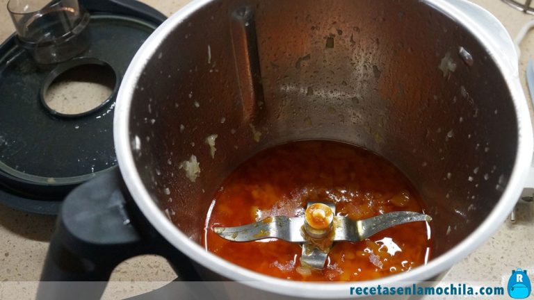 Cómo hacer potaje de vigilia o garbanzos con bacalao en Thermomix