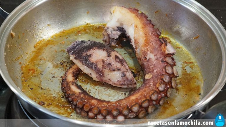 Cómo preparar arroz meloso de pulpo y sepia con alcachofas
