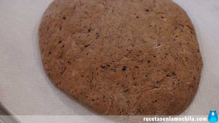 Cómo hacer pan de aceitunas negras con Thermomix