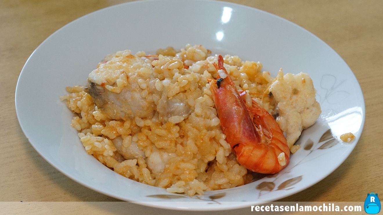 Arroz meloso con rape y gambas