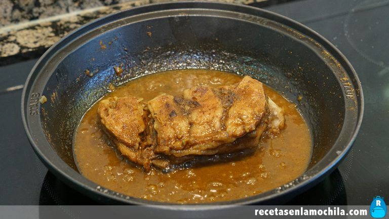Cómo preparar tajín de cordero con granada