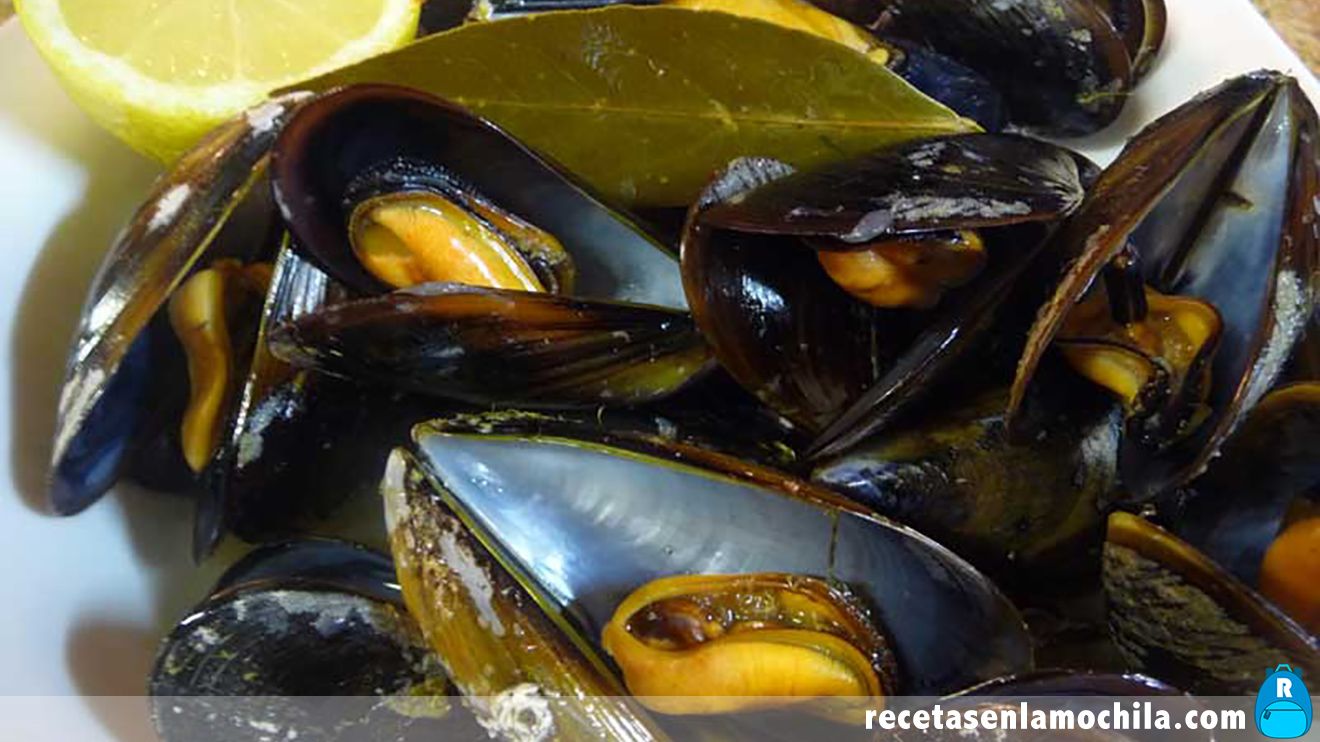 Mejillones al vapor con vino en Thermomix