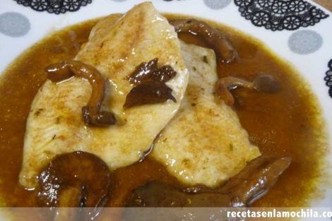 Merluza en escabeche con setas en Thermomix