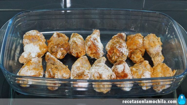 Cómo hacer alitas de pollo adobadas al horno