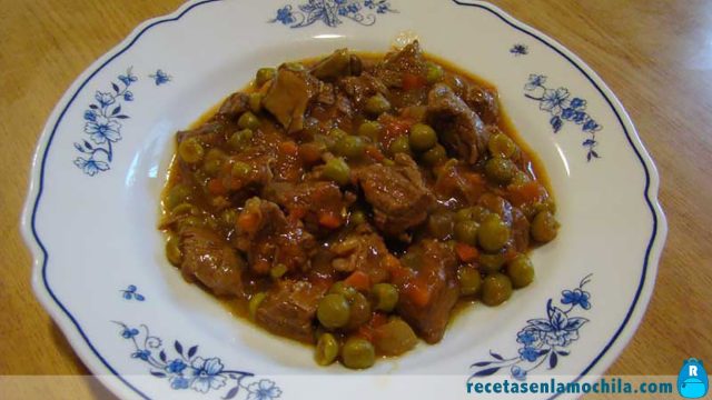 Estofado de ternera con guisantes en Thermomix